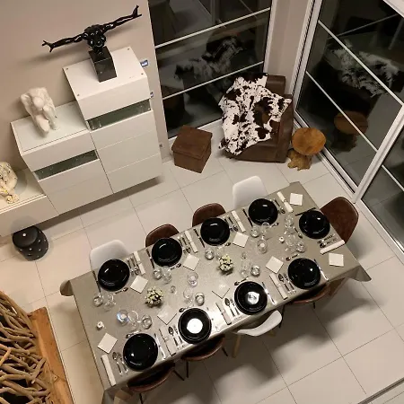 Le Piano Blanc Holiday home *